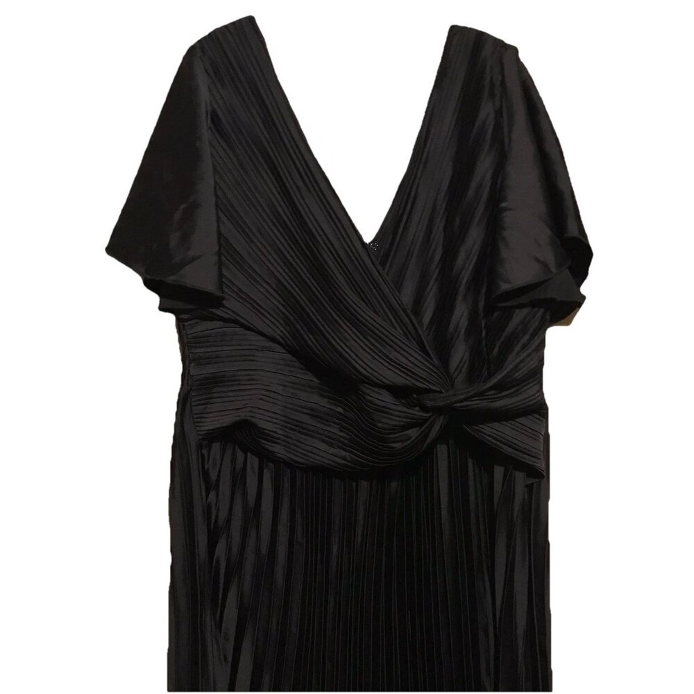 Boohoo Plus Pleated Twist Angel Sleeve Midi Dress Size 22 - Picture 6 of 9